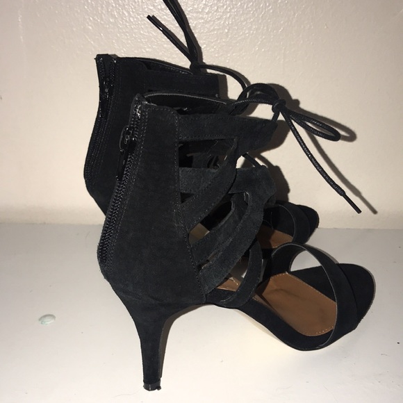 Steve Madden Caged Lace Up Heels - Picture 3 of 9